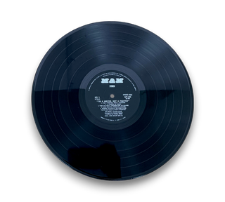 I'm A Writer, Not A Fighter = アイム・ア・ライター（1本のペンがあれば）