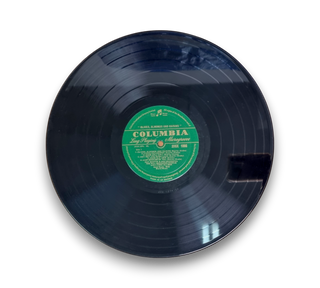 Olives, Almonds And Raisins