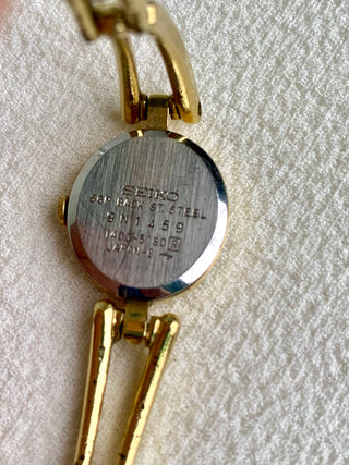 Vintage Seiko Quartz Gold-Tone Oval Bracelet Watch