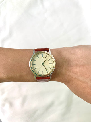 VaInqueur Quartz Two-Tone Round Brown Leather Strap Watch