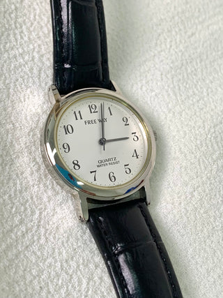 Free Way Quartz Silver Round Black Leather Strap Watch