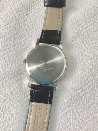 Free Way Quartz Silver Round Black Leather Strap Watch