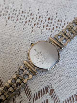 Vintage Seiko Quartz Two-Tone Round Link Bracelet Watch