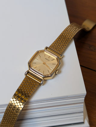 Vintage Seiko Quartz Gold Octagonal Bracelet Watch