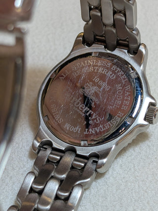 Vintage Burberrys Quartz Diver Silver-Tone Round Bracelet Watch