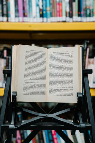 Laws and Explanation in History - Thryft