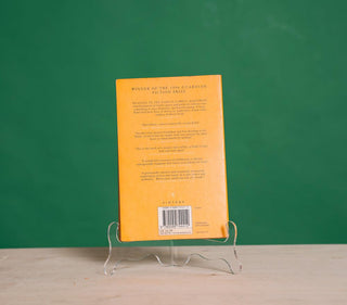 Reading in the Dark - Thryft